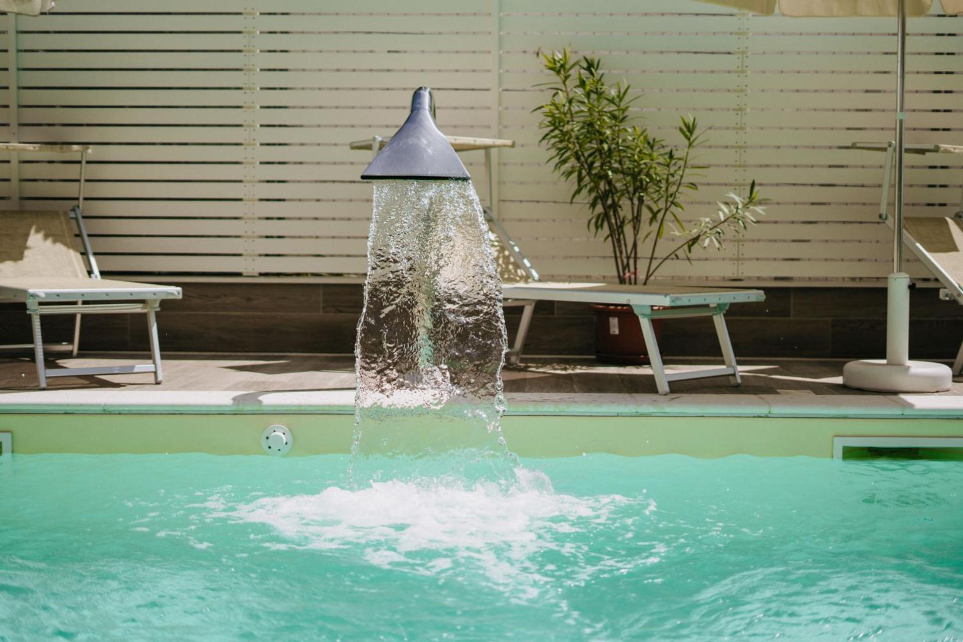 Hotel Lalla Beauty & Relax Cesenatico Eksteriør bilde
