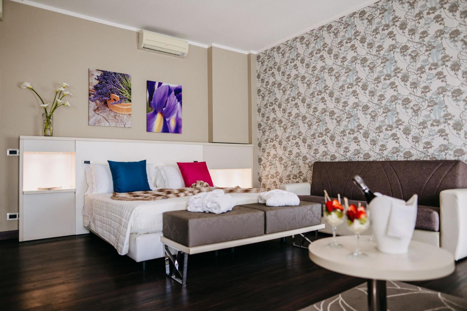 Hotel Lalla Beauty & Relax Cesenatico Eksteriør bilde