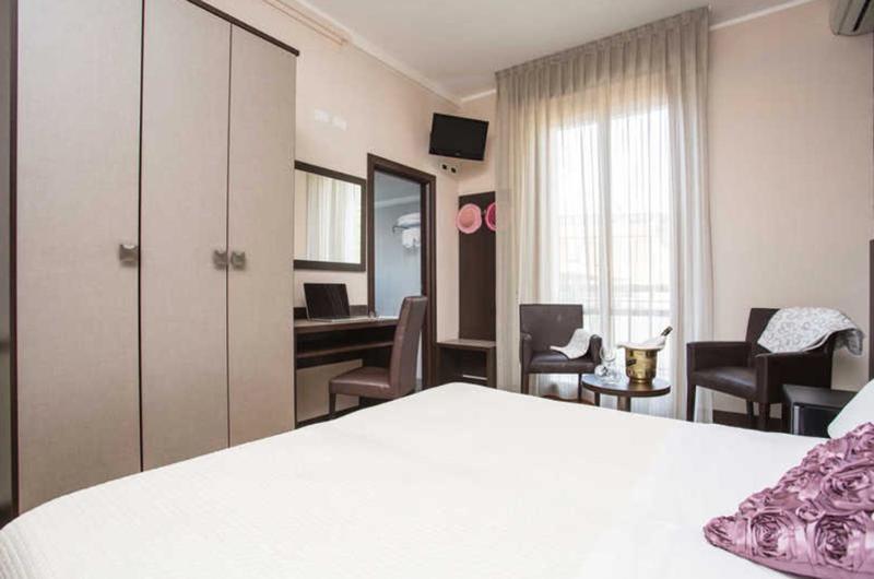 Hotel Lalla Beauty & Relax Cesenatico Eksteriør bilde